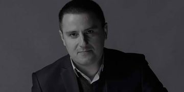 “სანამ ცოცხლები ვართ, მანამდე მოდით კანცელარიის წინ 28 მარტს 5 საათზე…” – რას წერს კახა წიქარიშვილი