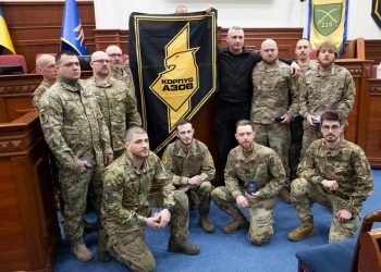 კლიჩკომ “აზოვის” 11 სამხედრო დააჯილდოვა