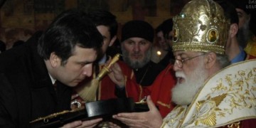 პატრიარქის გაცილებაზე ჩემი მიყვანა იყო იშვიათი შანსი ივანიშვილისთვის, ერთხელ მაინც გადაედგა სახელმწიფოებრივი ნაბიჯი – სააკაშვილი