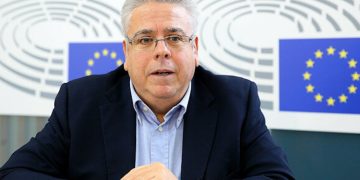 ევროკომისიასთან, რა ჯანდაბის გამო არ სთავაზობთ საბჭოს ადამიანის უფლებების დარღვევაზე სანქციების დაწესებას ? -ევროპარლამენტარი საქართველოზე