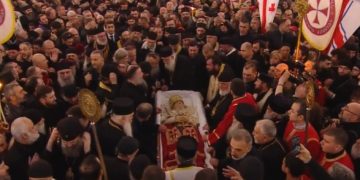 „კვირის მსახურება დაიწყება 09:00 საათზე, მეუფე შიო აღავლენს წირვას, მსოფლიო პატრიარქს 12:00 საათისთვის ველოდებით და წესის აგებაში მიიღებს მონაწილეობას“