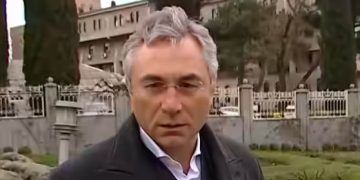 (ვიდეო) – “დავაი, დაახვიეთ აქედან” – რუხაძე ჟურნალისტებს