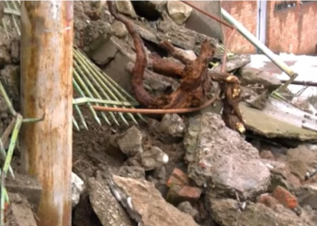 თბილისში გურამ ასათიანის ქუჩაზე ბეტონის კედელი ჩამოინგრა – 25 ოჯახს გაზი და წყალი არ მიეწოდება