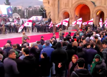 მოქალაქეებს სამების ტაძარში ეტაპობრივად უშვებენ