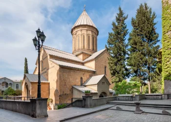 სიონის ტაძარში ილია II-ის დაკრძალვისთვის მზადება მიმდინარეობს