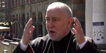 როგორ განაწილდა ილია მეორის დაკრძალვის ცერემონიაზე საშვები – რას ამბობს ზვიადაძე?