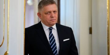 ლატვიამ და ლიეტუვამ რობერტ ფიცოს საჰაერო სივრცე დაუხურა