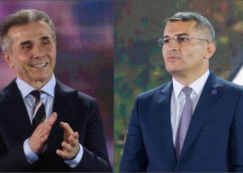 “ჰგონია, რომ ამ პაიკების ბრალია ამერიკასთან “ვერ დალაგება”. სარკეში იხედება და სარკეს ეჩხუბება” – ბექა კობახიძე