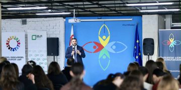 შეხვედრა ახალგაზრდებთან ხაშურის ახალგაზრდულ ცენტრში