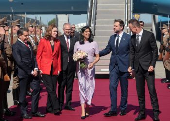 ჯეი დი ვენსი უნგრეთში ჩავიდა