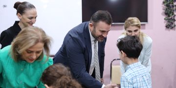 ცესკოს თავმჯდომარემ საქველმოქმედო ფონდ „მომავლის გზის“ ბენეფიციარებს აღდგომის დღესასწაული მიულოცა