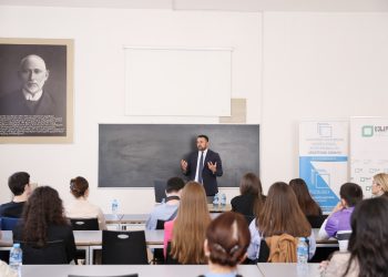 ცესკოს თავმჯდომარე თბილისის სახელმწიფო უნივერსიტეტის სტუდენტებსა და რექტორს შეხვდა