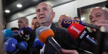 ბულგარეთის საპარლამენტო არჩევნებში ყოფილი პრეზიდენტის, პრორუსი რადევის პარტიამ გაიმარჯვა