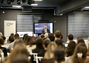 შეხვედრა ახალგაზრდებთან რუსთავის ახალგაზრდულ ცენტრში