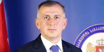 აჭარის უმაღლესმა საბჭომ აჭარის მთავრობის თავმჯდომარედ ზურაბ პატარაძე დაამტკიცა