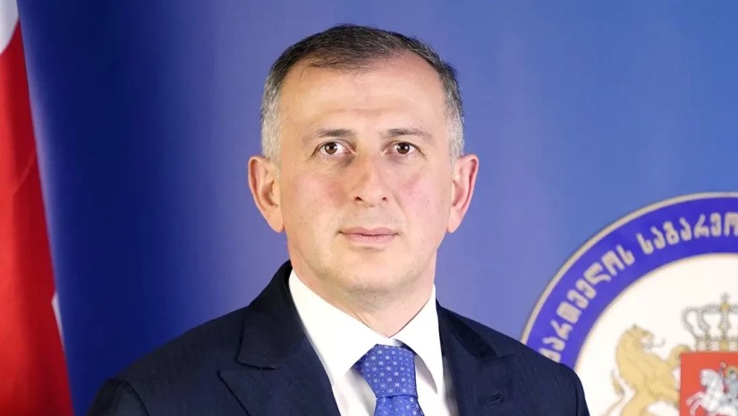 აჭარის უმაღლესმა საბჭომ აჭარის მთავრობის თავმჯდომარედ ზურაბ პატარაძე დაამტკიცა