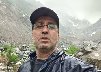 “გაგისკდეთ ეგ თავები იმათ ვინც კობახიძის ბჟუტური ან ტვ ნადეჟდა გჭირდებათ იმის გასაგებად თუ რა ღირს მაკარონი და კვერცხი” – ზურაბ ბაუჟაძე