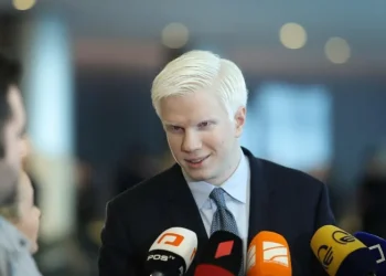 „ვგმობ ძალადობას“ – ცოტნე ივანიშვილი