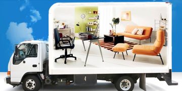 “ქუჩაში დავრჩით მე და დივანი, ცივა, ღამდება, ცრის” – როგორ არ უნდა გადაიტანო ავეჯი არასოდეს!