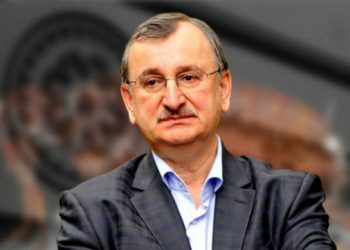 “მდიდარი ბიზნესმენები ლაჩარი ხალხია. ერთი კაცის ლანდისაც კი ეშინიათ” – რომან გოცირიძე