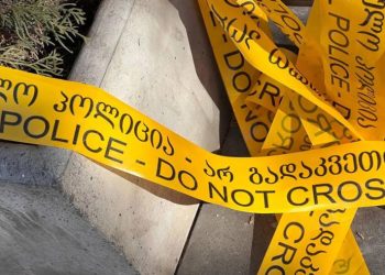 სროლა თბილისში – ვაზისუბანში 1 ადამიანი დაჭრეს