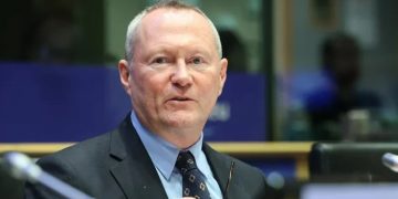 რომელი კანონების შეცვლისკენ მოუწოდებს ო’ფლაერტი “ოცნებას”?