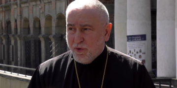 პატრიარქის არჩევის პროცესში საერო პირები არ უნდა ჩაერიონ, საკითხი სინოდს უნდა მივანდოთ – მამა გიორგი ზვიადაძე