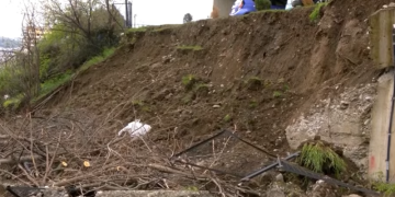 ვაშლიჯვარში საცხოვრებელი კორპუსის მიმდებარედ მიწა ჩამოიშალა – მოსახლეობა დახმარებას ითხოვს