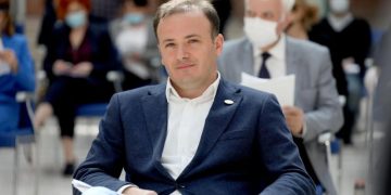 “მორიგი რევოლუციური ტალღა პოლონეთმა უნდა გასწიოს და მოიყვანოს ხელისუფლებაში „ჩერგოები“ – ზარქუას ახალი ბრალდება