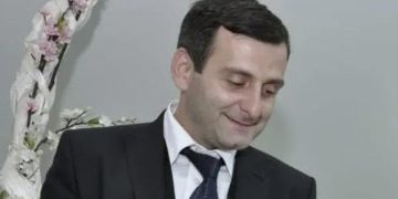 “ცოლ-შვილს ელოდებოდა და 8-ჯერ ესროლეს” – მკვლელობა ბათუმში