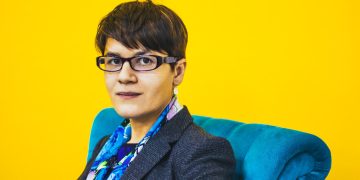 ,,წილოსანის შვილი ალაბამაში უნდა სწავლობდეს და კომაროვის მოსწავლე ერთი კვირით ოლიმპიადაზე ჩასასვლელად ვიზას ვერ უნდა იღებდეს?“ – ნანა დიხამინჯია
