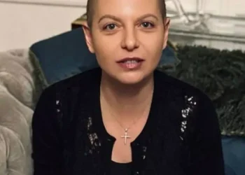 „დრონები დაფრინავენ, რაც უსიამოვნო და საშიშია. უკვე თვეზე მეტია, ჩემს შვილებს დერეფანში სძინავთ…” – სიმონიანი