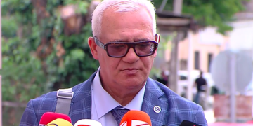 “ის მივიდა შემთხვევის ადგილზე და აწვდის ხელბორკილს… არ იცოდა, რა მოხდა” – პოლიციელის ადვოკატი