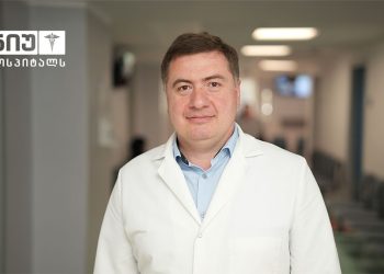 “ჩემი ოპერაციების 98% მთავრდება “ნაწლავის გამოტანის” გარეშე” – კოლორექტალური კიბოს მკურნალობის თანამედროვე მეთოდები საქართველოში