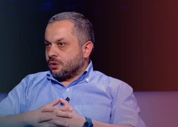 “უკრაინელები ილუზიას ებღაუჭებიან, რომ ქოცებს რუსებს ჩამოაცილებენ” – ბექა კობახიძე