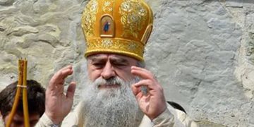 ზეწოლაც ხდება და ჩარევებიც – მეუფე იობი