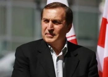 The Guardian: ლონდონის სამეფო ოპერის თეატრის დირექტორი ბურჭულაძის საქმეში ჩართულობისკენ მოუწოდებს