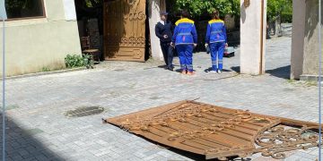 საპატრიარქოს ჭიშკარი მანქანით შეანგრიეს – “ტვ იმედი”