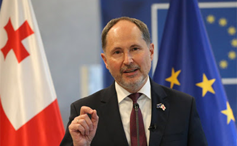 ევროკავშირის ელჩს საქართველოში მანდატი გაუხანგრძლივდა