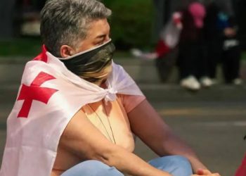 ივანიშვილის დაწყევლისთვის აქტივისტი თამუნა გიორგაძე სასამართლომ 3 000 ლარით დააჯარიმა
