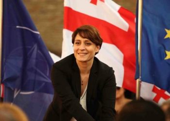 “სირბილი არ შემიძლია, ბრძოლა შემიძლია”– ელენე ხოშტარიას წერილი ციხიდან
