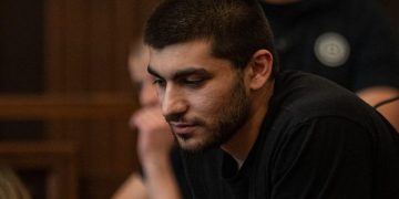 “დღეს ბალანდიორს ცოლი გარდაეცვალა…” – რეზო კიკნაძე
