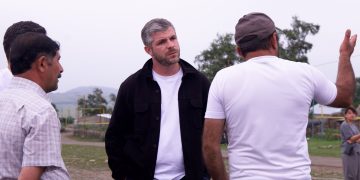 “ქოცების” ჩინოვნიკი, რომელიც სკოლის დირექტორიცაა და დეპუტატიც, საკუთარ ოჯახის წევრებს ასაქმებს” – ირაკლი კუპრაძე
