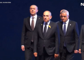 აიათოლა ალი ხამენეის დაკრძალვის ცერემონიაზე ნიკოლ ფაშინიანი მივიდა