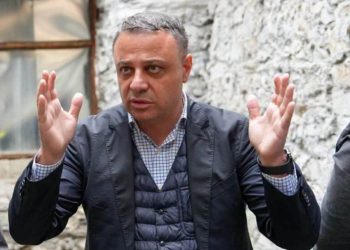 “ორივე შვილი ამერიკაში გაუჩნდა და 35 216 ლარს წელიწადში მათ სწავლაში იხდის” – სალომე სიმონია