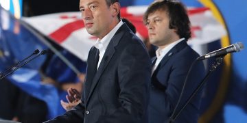გახარიას პარტია კობახიძისგან 6 დოკუმენტის ასლს ითხოვს