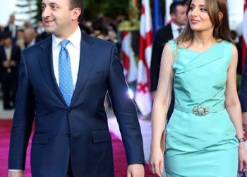 ირაკლი ღარიბაშვილის სკანდალურ წერილს, მისი მეუღლე, ნანუკა თამაზაშვილიც აქვეყნებს