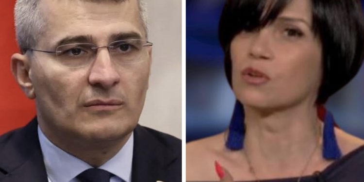 „როდის დაიჯერა რომ ,,პაჩტი” ბიძინა ივანიშვილია???ასეა მამუ, რასაც სხვას აბრალებდი შენი მისატანი დარჩა“ – ნუკა არველაძე მამუკა მდინარაძეს