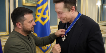 ზელენსკიმ ილონ მასკი თავისუფლების ორდენით დააჯილდოვა