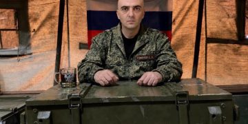 ოთარ ფარცხალაძემ საბრძოლო დანაყოფი ჩამოაყალიბა, მას “გეორგიევსკი” დაარქვა და უკრაინის წინააღმდეგ საომრად გააგზავნა